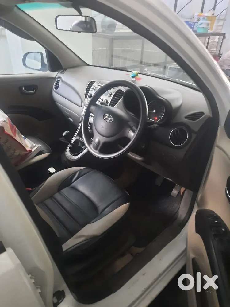 Hyundai I10 Sportz 2012,all 4 Tyries New With Mrf Brand.