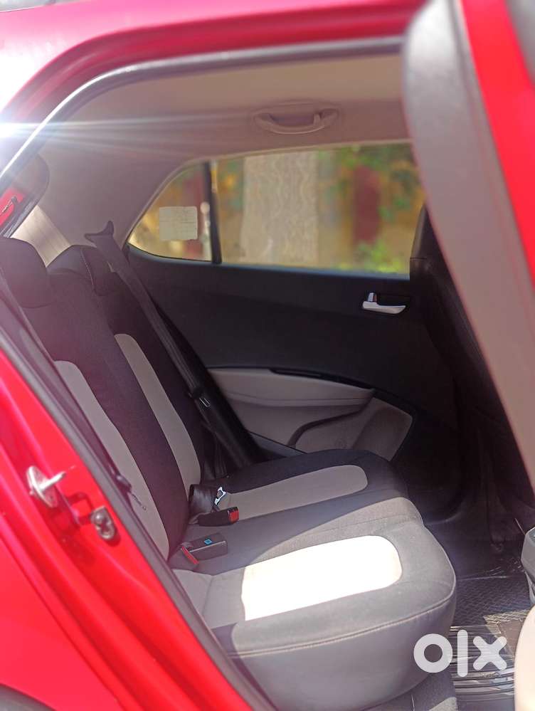 Hyundai Grand I10 2013-2016 At Sportz, 2017, Petrol