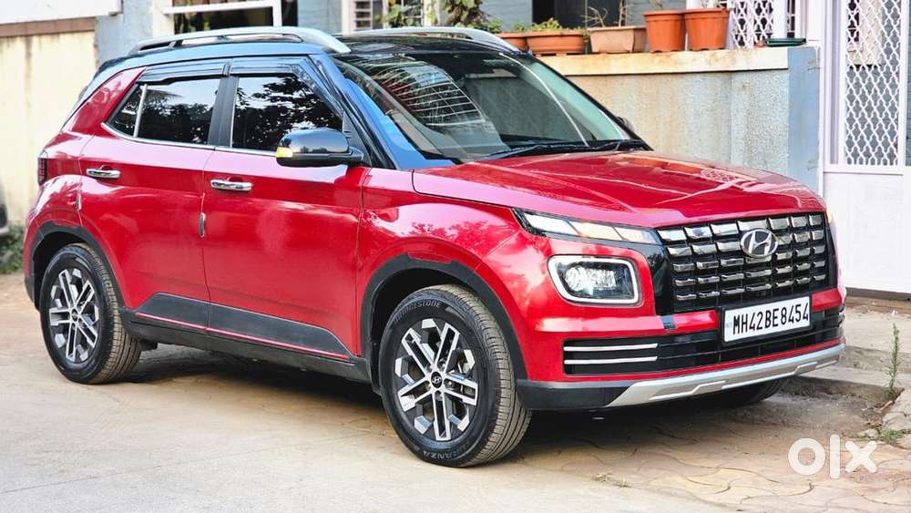 Hyundai Venue 2022 Diesel Well Maintained