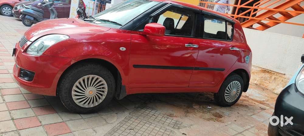 Maruti Suzuki Swift 1.2 Vxi (o), 2010, Petrol