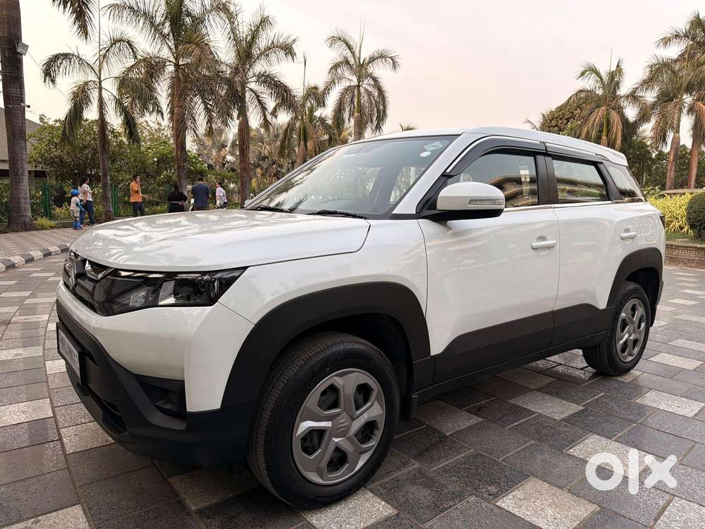Maruti Suzuki Brezza Lxi S-cng, 2025, Cng & Hybrids