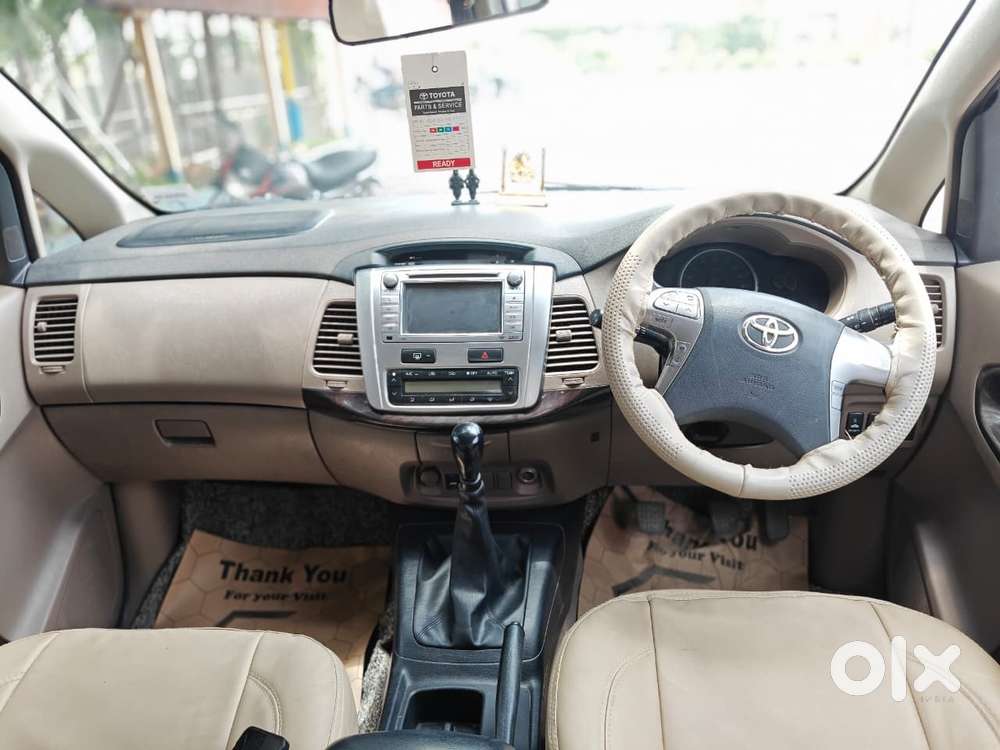 Toyota Innova 2.5 Vx 8 Str Bs-iii, 2015, Diesel
