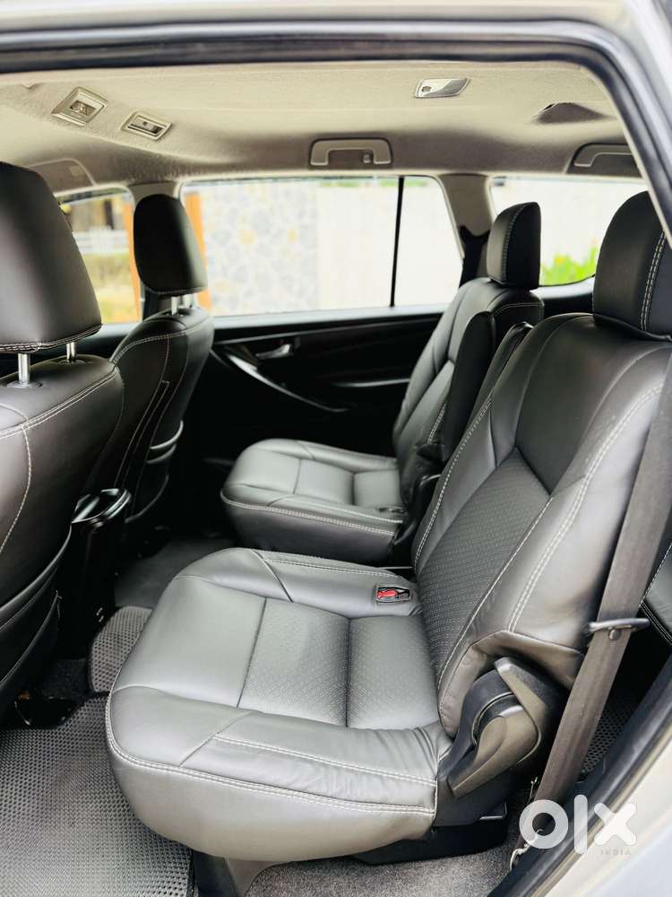 Toyota Innova Crysta 2.4 G Mt, 2017, Diesel