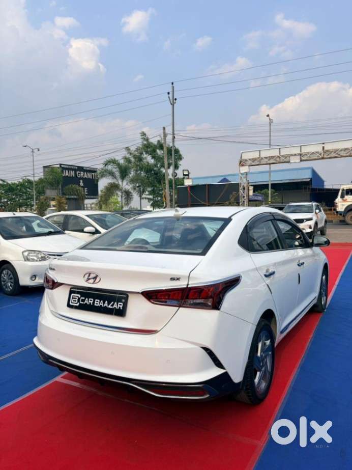 Hyundai Verna 1.5 Mpi Mt Sx (o), 2022, Petrol