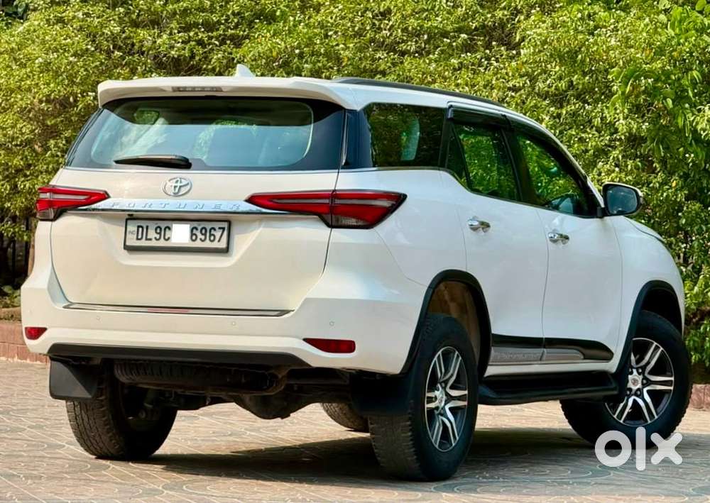 Toyota Fortuner 4x2 At 2.7 Petrol, 2022, Petrol