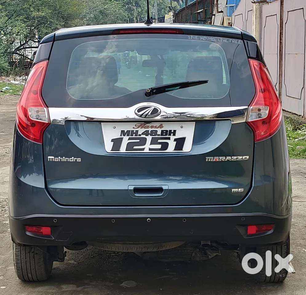 Mahindra Marazzo M6, 2018, Diesel