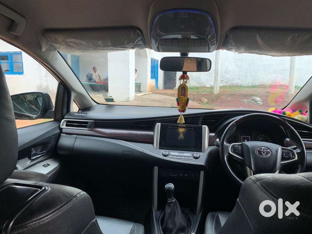 Toyota Innova Crysta 2017