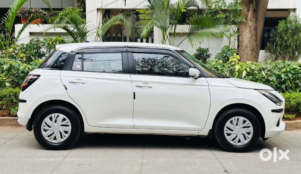 Maruti Suzuki Swift, 2025, Petrol