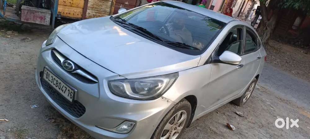 Hyundai Fluidic Verna 2012