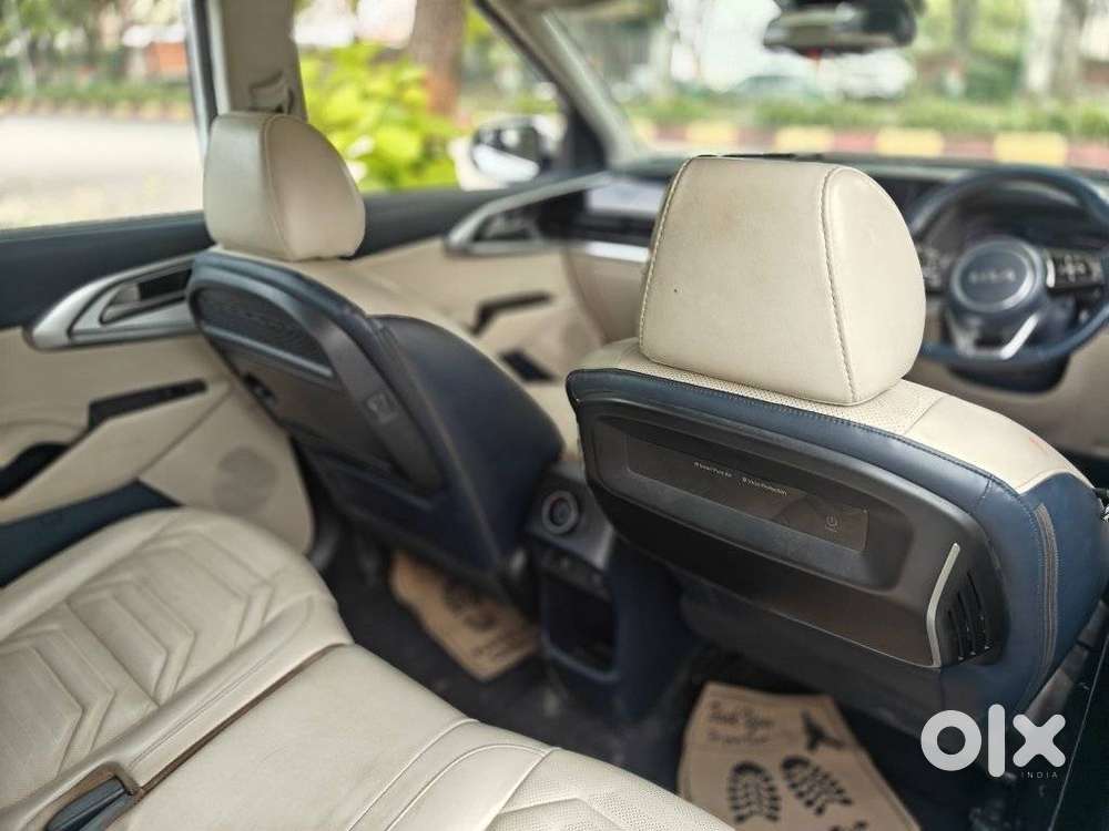 Kia Carens 1.5 Luxury Plus Diesel At 7 Str, 2023, Diesel