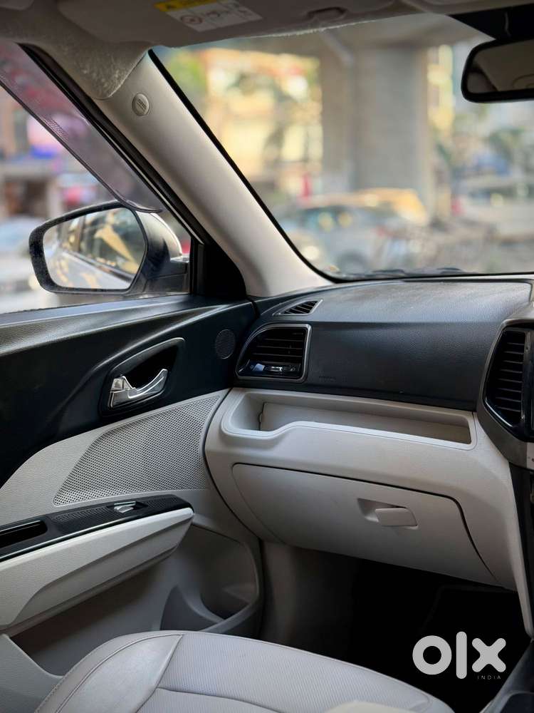 Mahindra Xuv300 W8 Amt Optional Diesel, 2019, Diesel