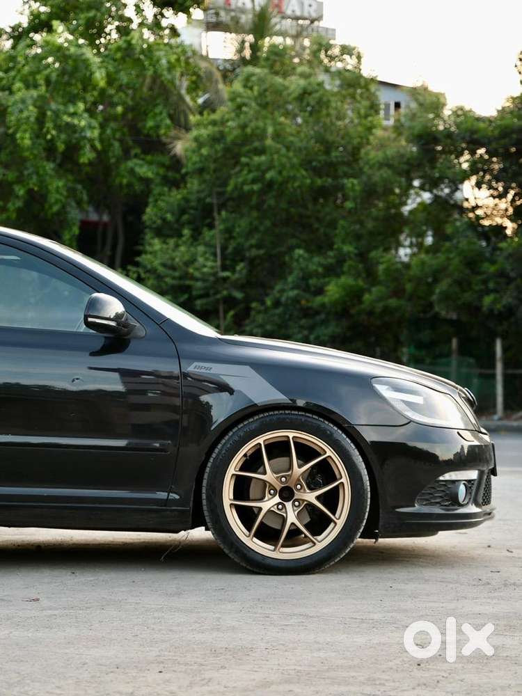 Skoda Laura Vrs 2012