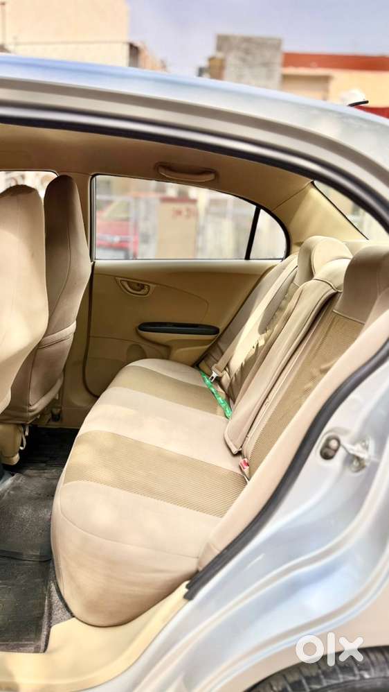 Honda Amaze 2015 Diesel Well Maintained