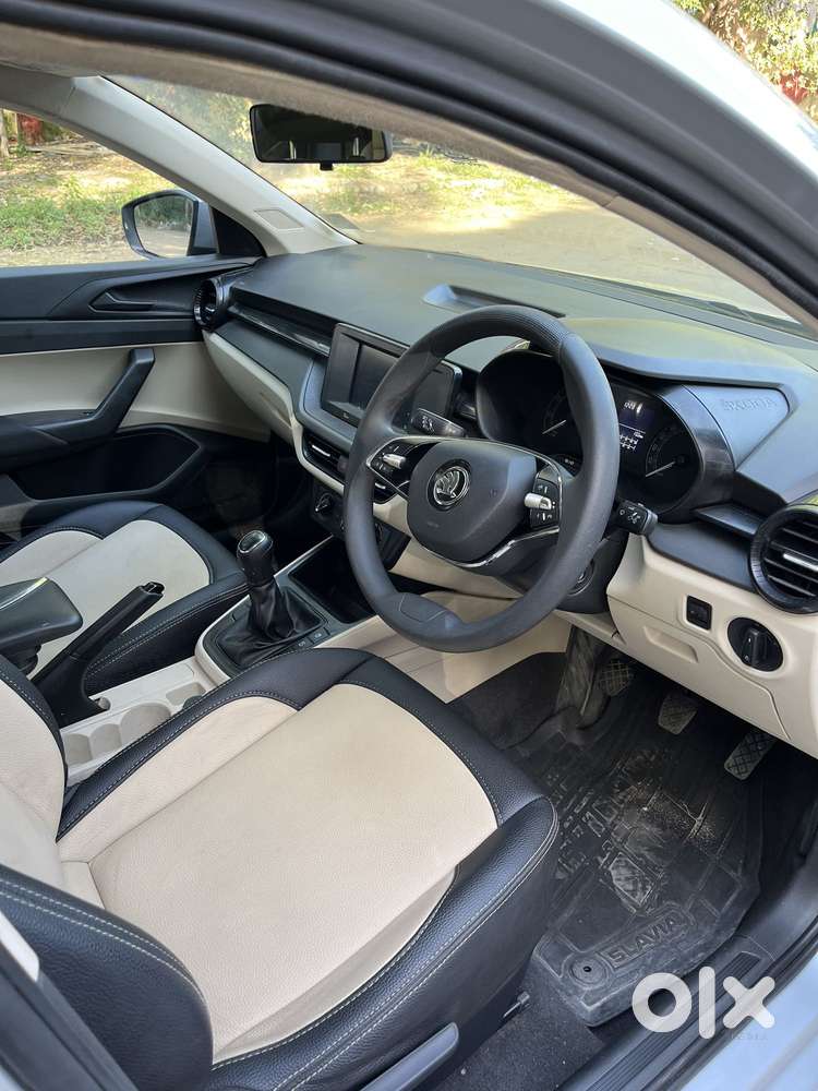 Skoda Slavia 1.0 Active Tsi, 2022, Petrol