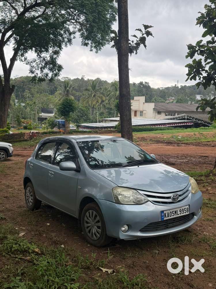 Toyota Etios Liva 2012