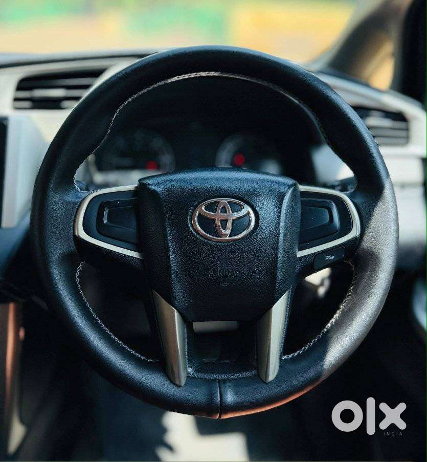 Toyota Innova Crysta 2.8 Gx At, 2017, Diesel