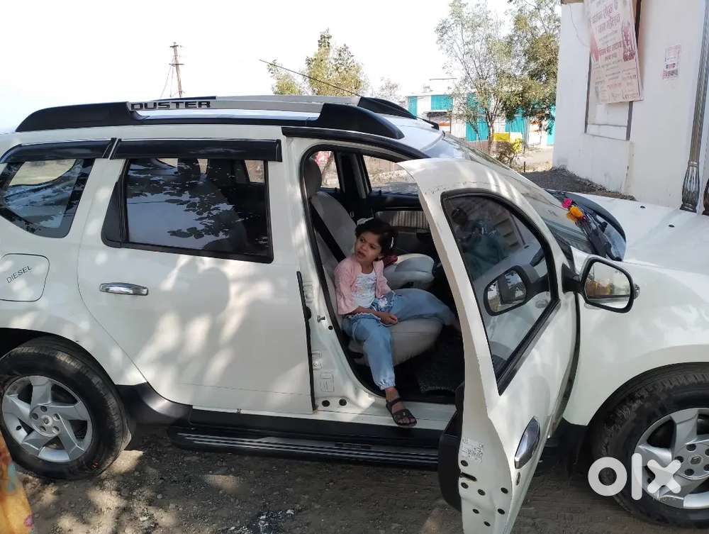 गाळी एकदम ताईटआहे सर्व्हीसिंग आताच झालीआहे टायरokआहे का प्रॉब्लेम नाही