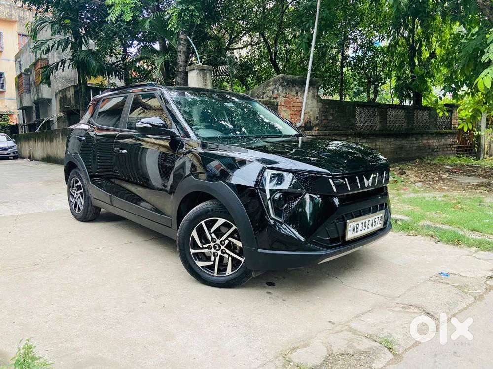 Mahindra Xuv 3xo Ax5 Ds Mt, 2025, Diesel