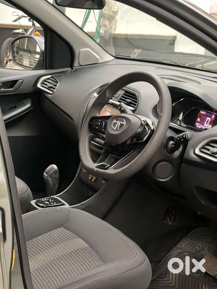 Tata Tiago 1.2 Revotron Xza, 2022, Petrol