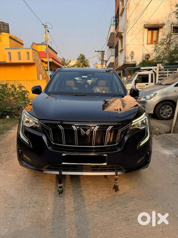 Mahindra Xuv700 2023 Petrol Well Maintained