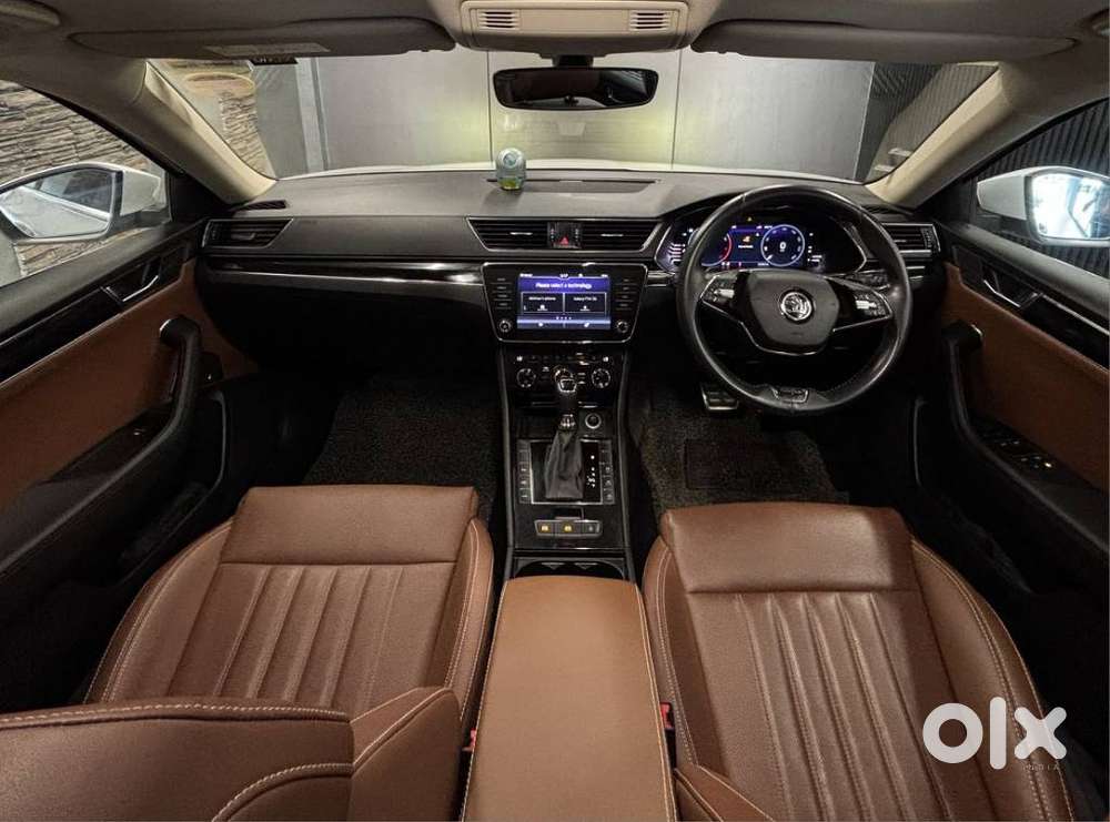 Skoda Superb, 2023, Petrol