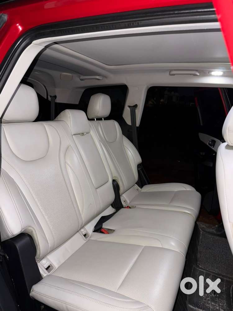Mahindra Xuv700 Ax7l Diesel Automatic (2022)