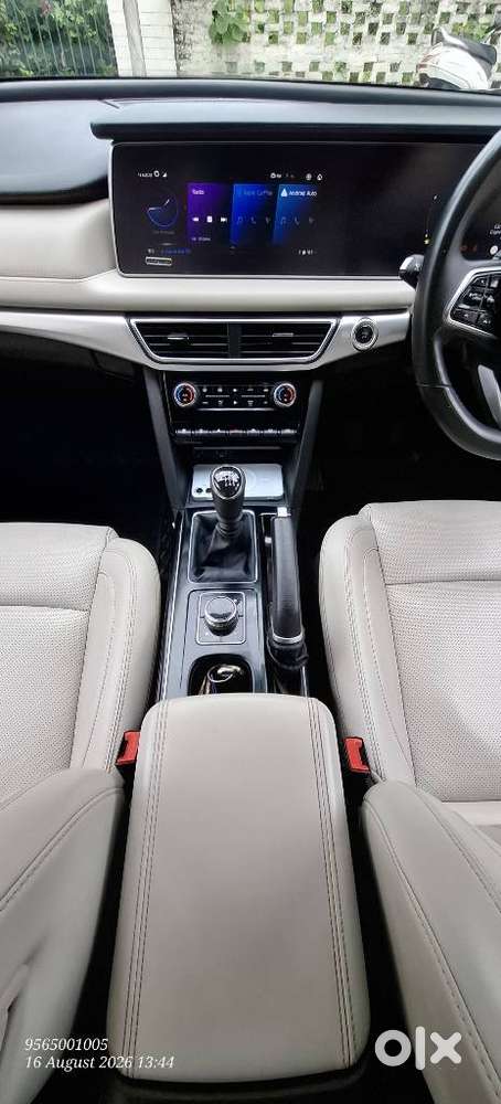 Mahindra Xuv700 2.2 Ax 7 Diesel Mt Luxury Pack Str, 2023, Diesel