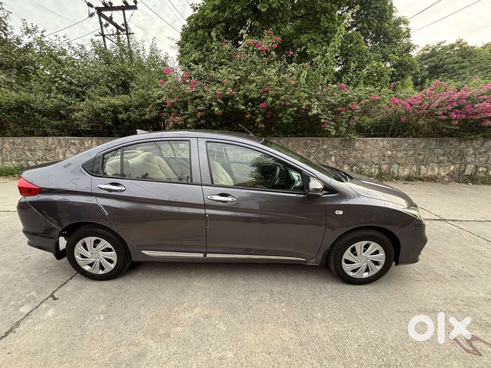 Honda City I-vtec Sv, 2018, Petrol