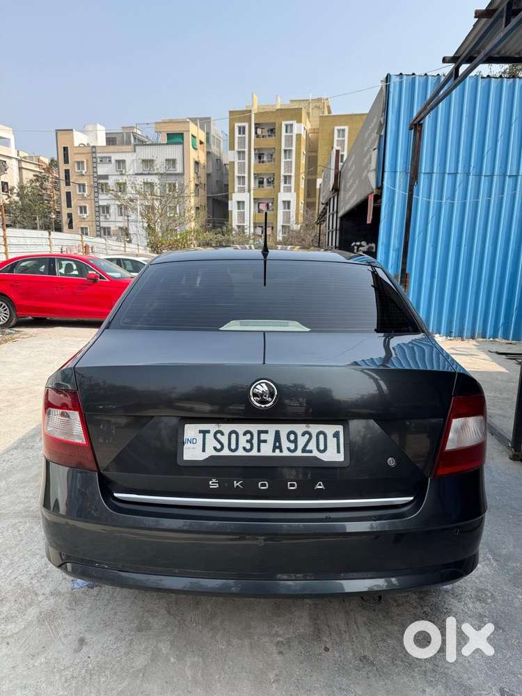 Skoda Rapid 1.0 Style At, 2020, Petrol
