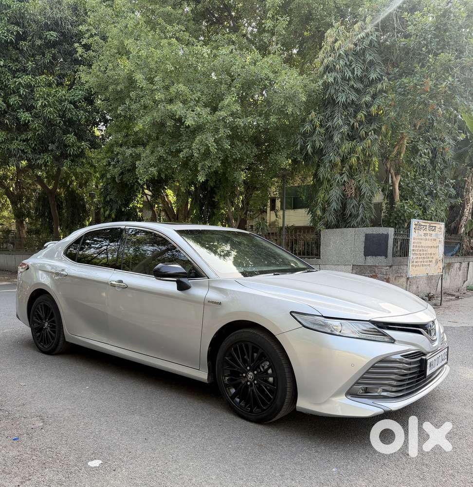 Toyota Camry, 2021, Petrol