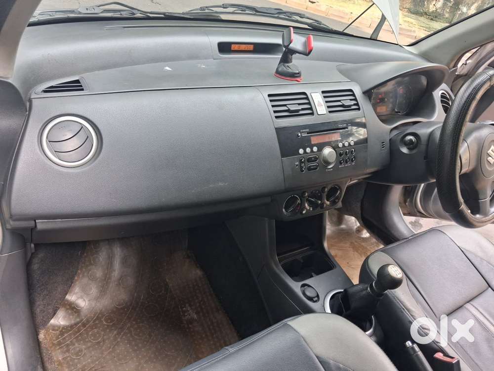Maruti Suzuki Dzire 1.2 Vxi, 2010, Petrol
