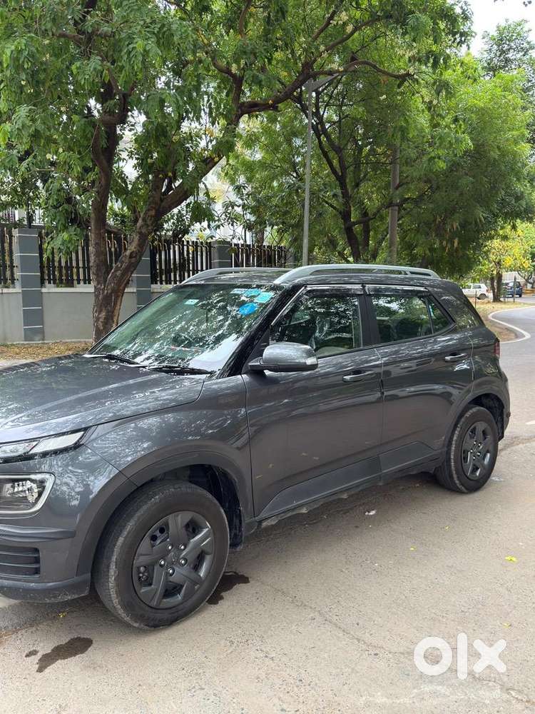 Hyundai Car Petrol 2023 Well Maintained