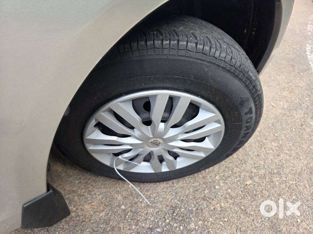 Maruti Suzuki Swift Vxi + Manual, 2013, Petrol