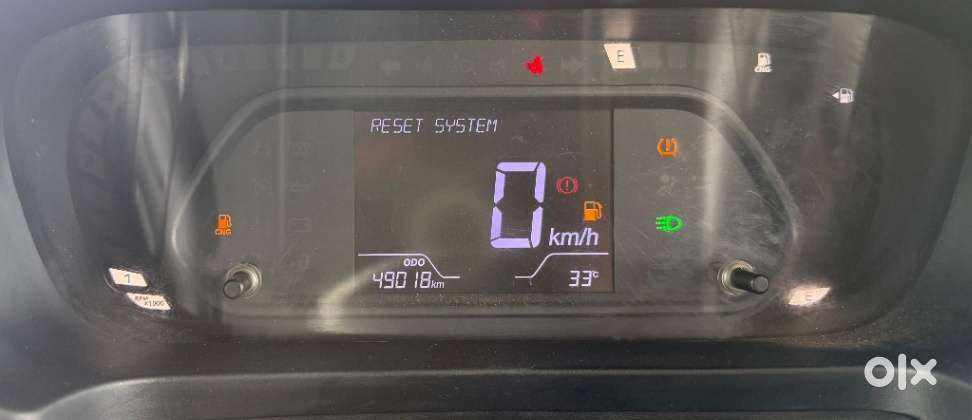 Tata Altroz Xz Plus (s), 2023, Petrol