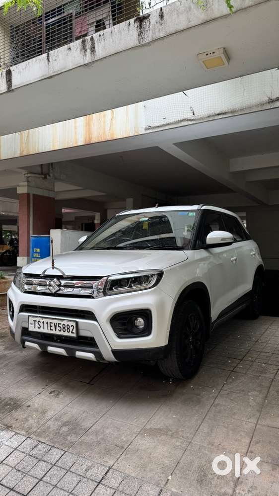 Maruti Vitara Brezza Zxi 2021 First Owner On Showroom Track