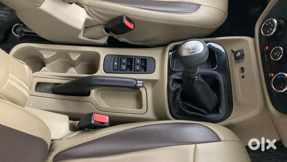 Mahindra Tuv 300 Mhawk100 T8, 2017, Diesel