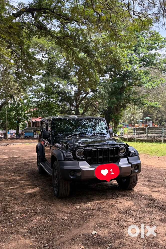 Mahindra Thar Roxx Petrol 2025