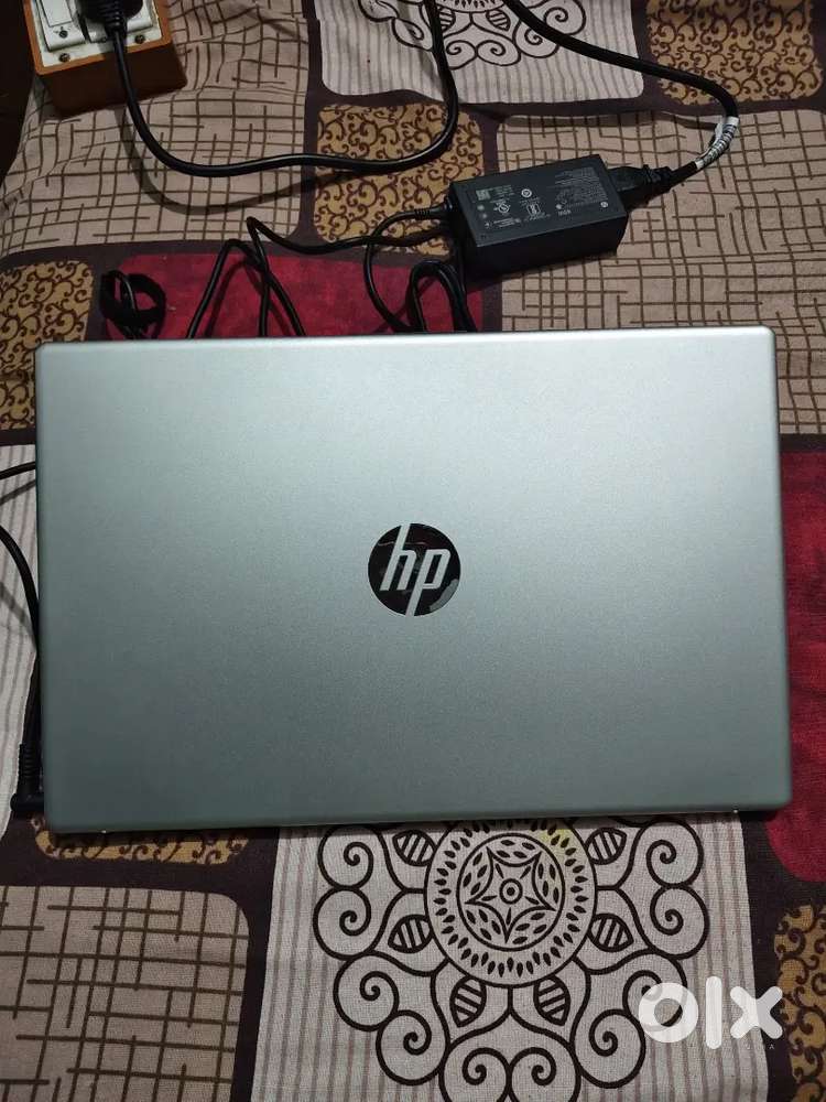 Brand New condition laptop , hp i5 12th gen with keyboard mouse