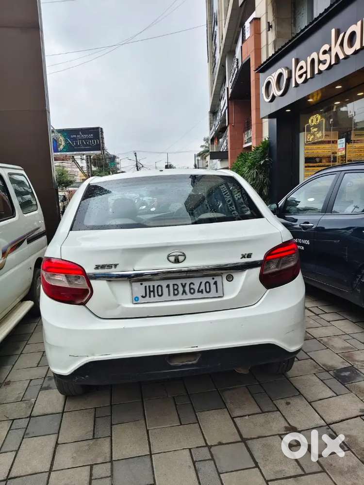 Comercial Tata Zest 1.2 Revotron 2016