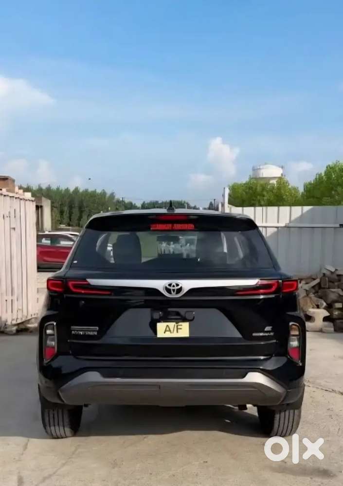 Toyota Urban Cruiser Hyryder 2023 Petrol 28000 Km Driven