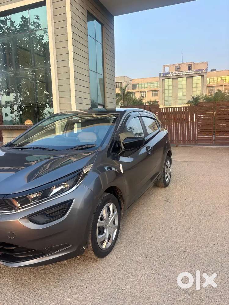 Tata Altroz 2022 Petrol Well Maintained