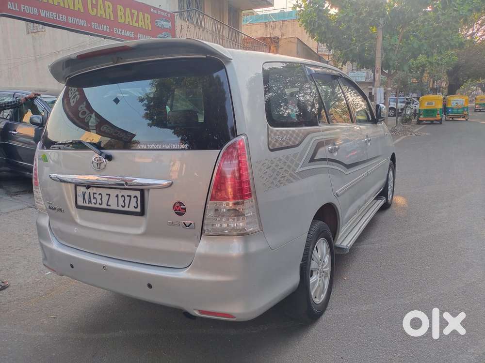 Toyota Innova 2.5 Vx 8 Str Bs-iii, 2011, Diesel