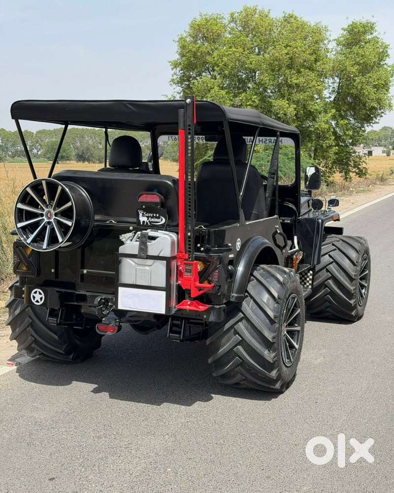 Fully Modified Monster Tyre Jeep