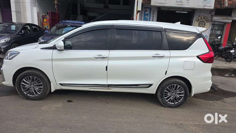Maruti Suzuki Ertiga 1.5 Zxi Plus Shvs, 2021, Petrol