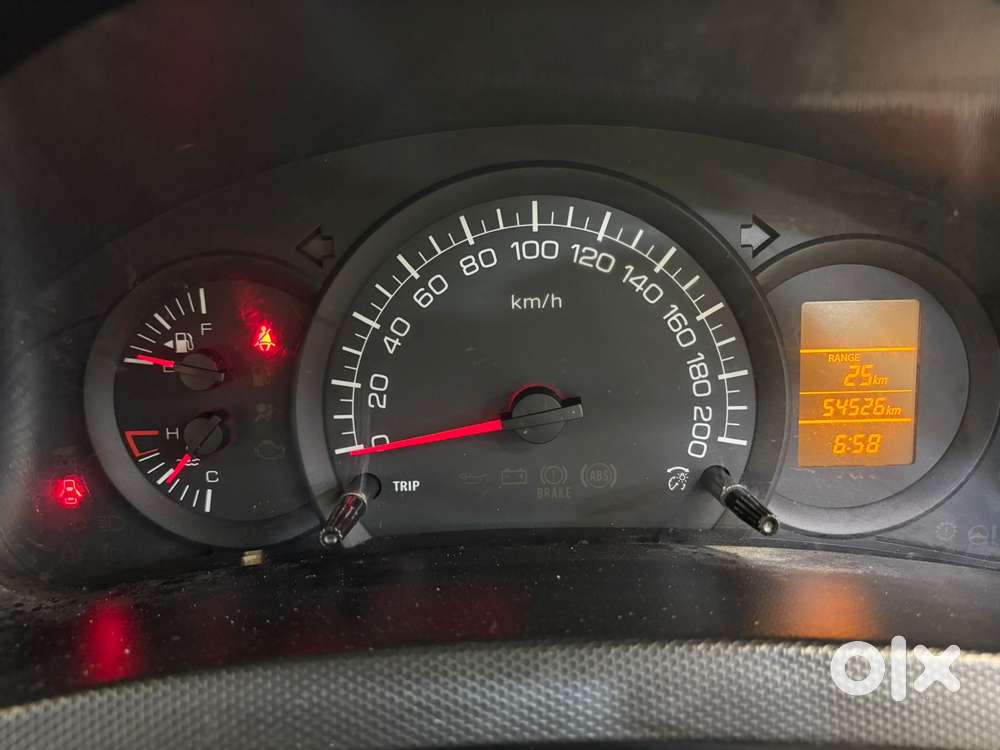 Maruti Suzuki Swift Lxi Option, 2017, Petrol