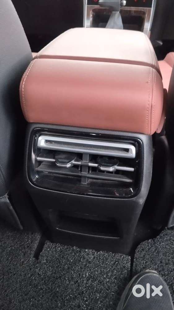 Mg Hector Plus Sharp Pro 1.5 Turbo Petrol Cvt 6 Str, 2023, Petrol