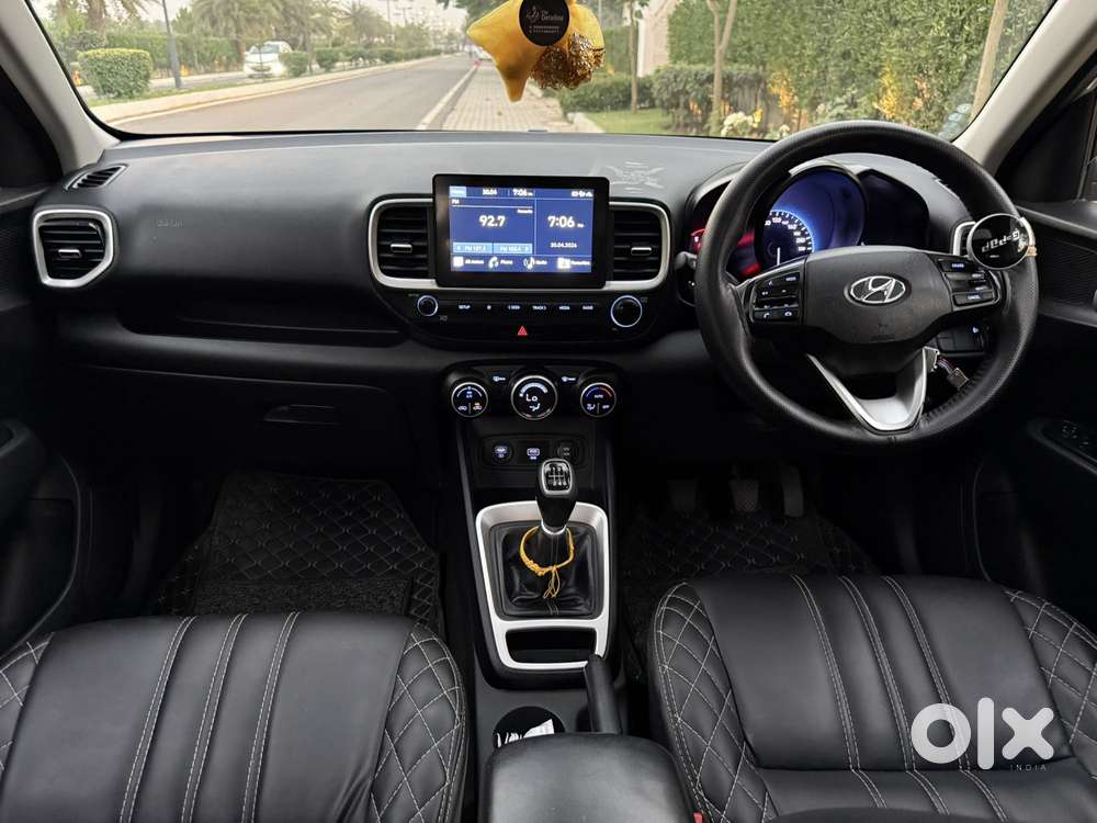 Hyundai Venue Sx (o) Mt 1.5 Diesel, 2020, Diesel