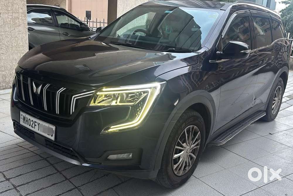Mahindra Xuv700 2.0 Ax 5 Petrol At Str, 2023, Petrol