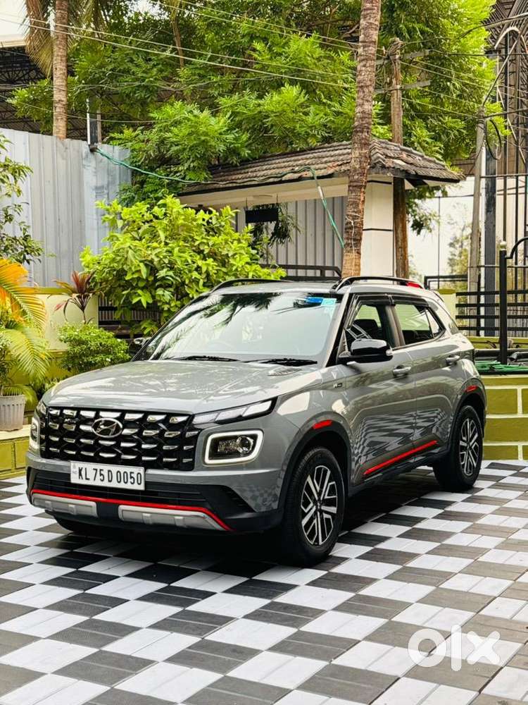 Hyundai Venue N Line 2023 Petrol Well Maintained