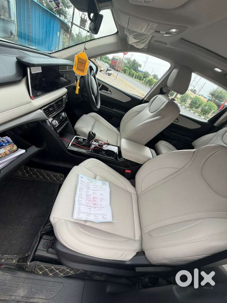 Mahindra Xuv700 Diesel 2025